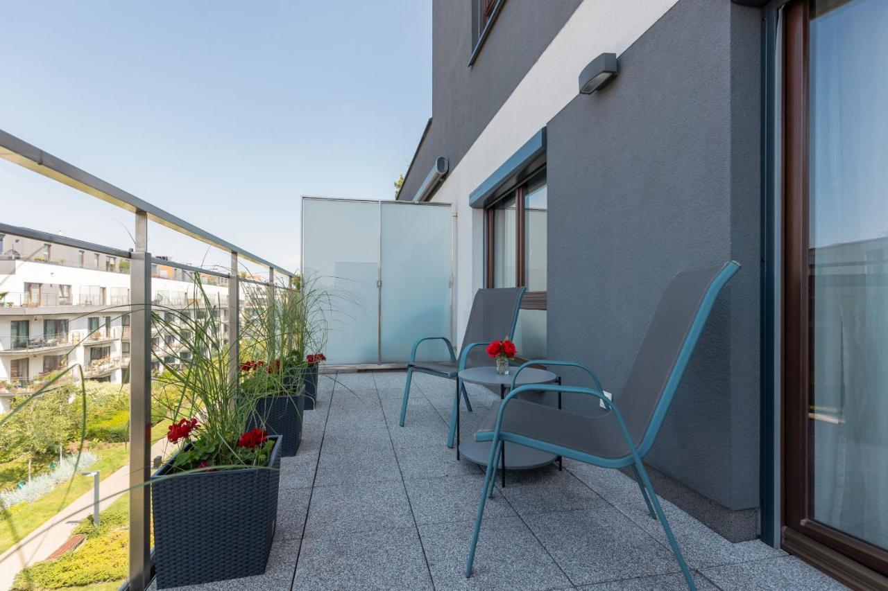 Sarmacka Apartment With Balcony Warsaw Wilanow By Noclegi Renters Exterior photo
